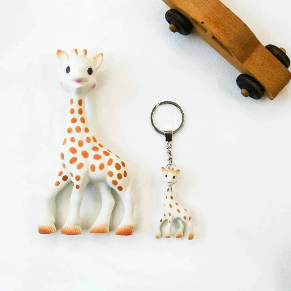 Sophie la Giraffe with Keychain - Image 2