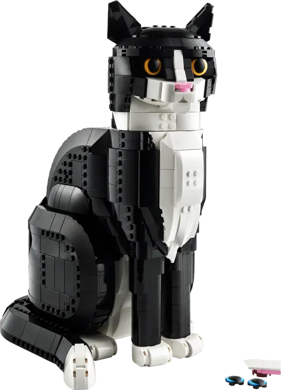 Lego Ideas Tuxedo Cat 21349 - Image 2