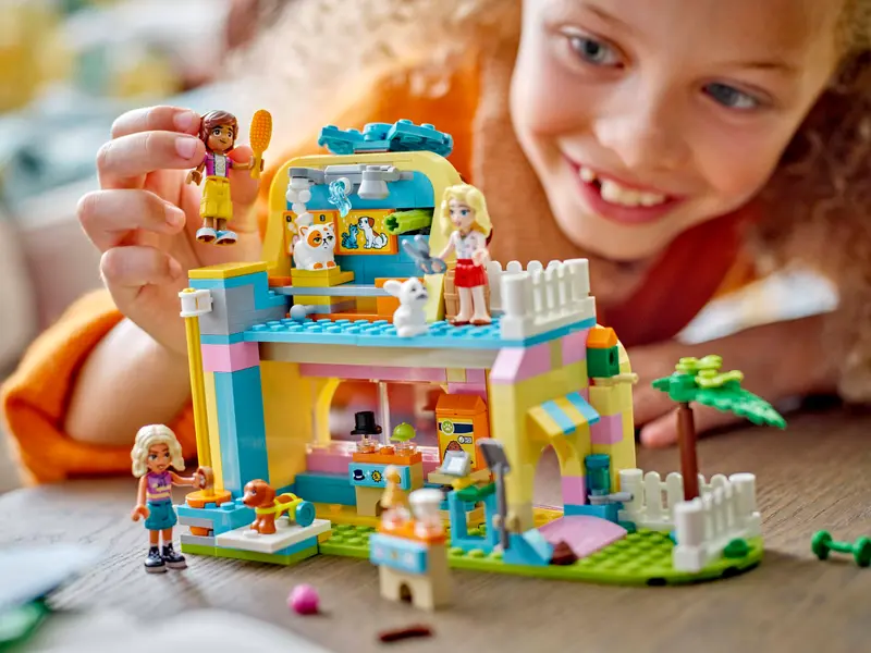 Lego Friends Pet Accessories Shop 42650 - Image 4