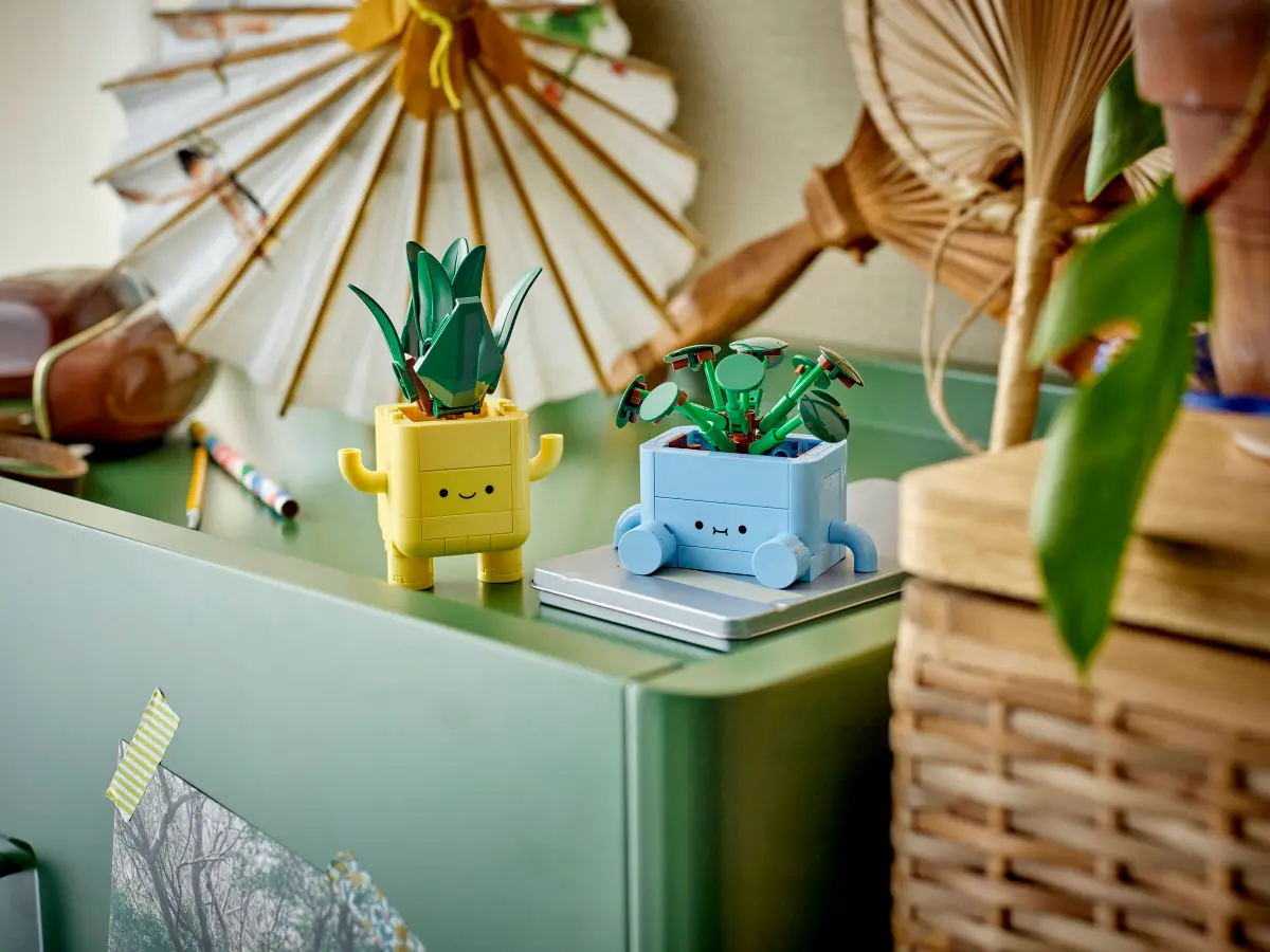 Lego Flowers Happy Plants 10349 - Image 4