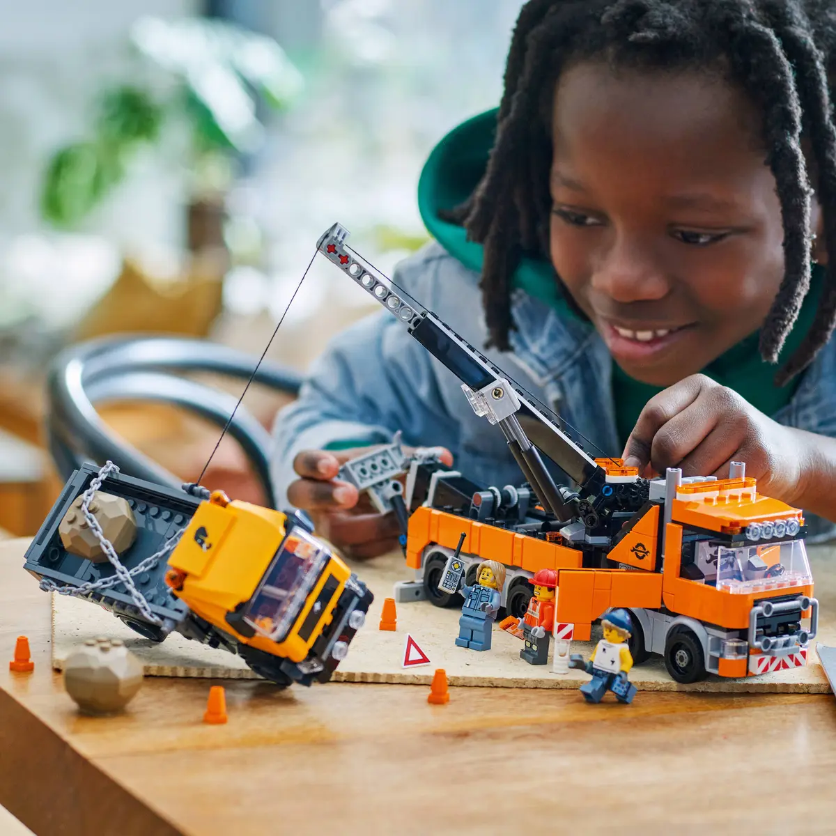 Lego City Recovery Tow Truck with Crane 60467 - Image 5