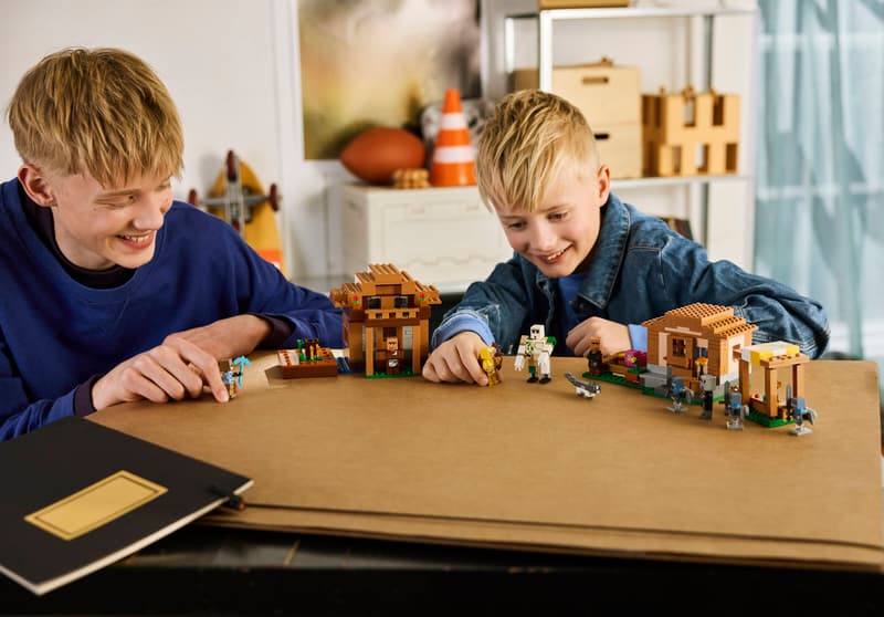 Lego Mine Evoker Village Attack 21596 - Image 4