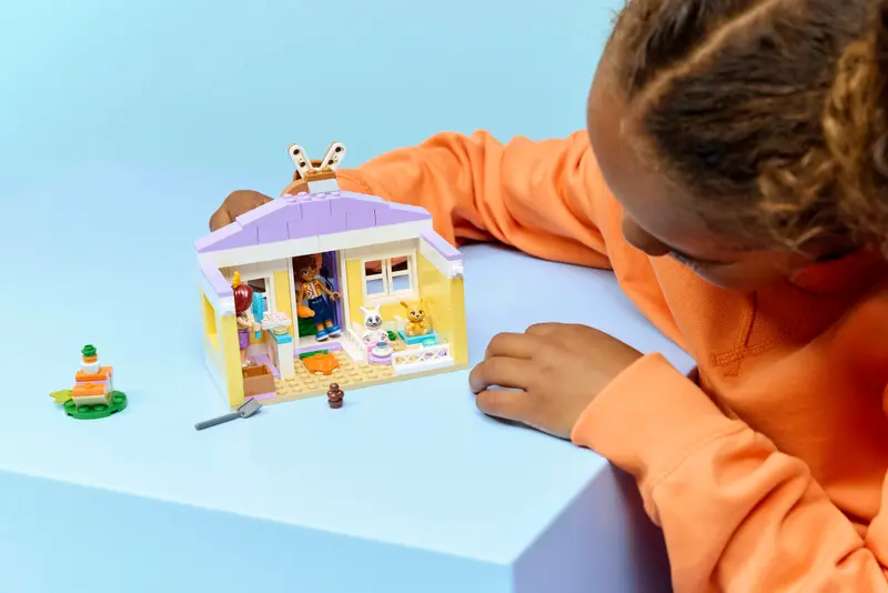 Lego Friends Heartlake City Bunny Hotel 42679 - Image 4
