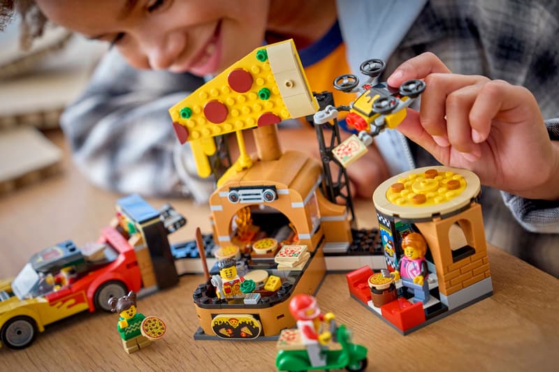 Lego City Pizza Delivery Experience with Vehicles 60496 - Image 4