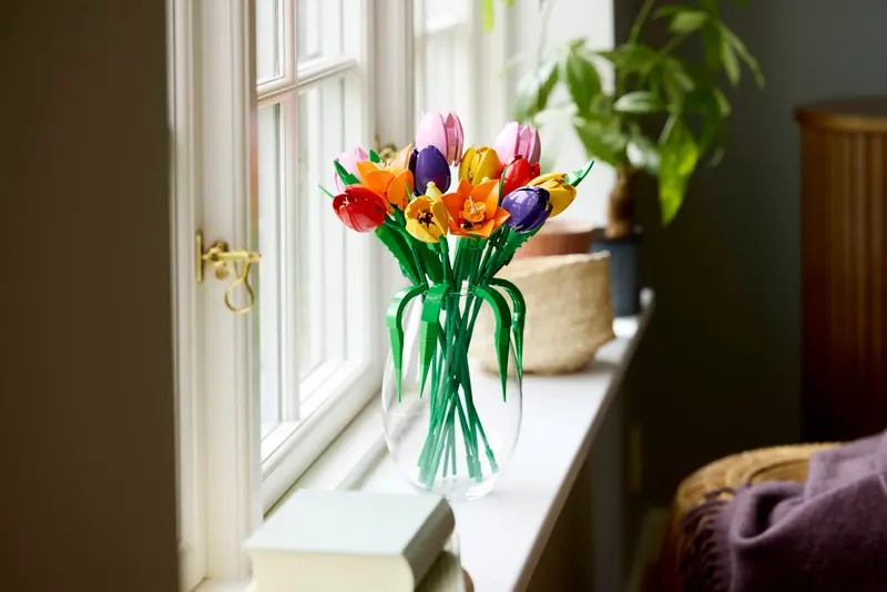 Lego Flowers Tulip Bouquet 11501 - Image 3