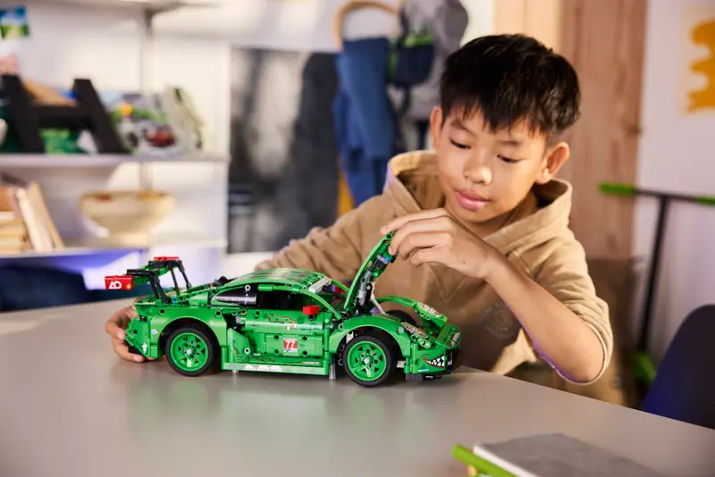 Lego Tech Porsche 911 GT3 R REXY AO 42224 - Image 4