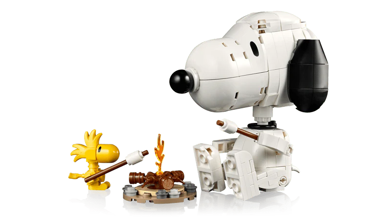 Lego Ideas Peanuts: Snoopy's Doghouse 21368 - Image 4