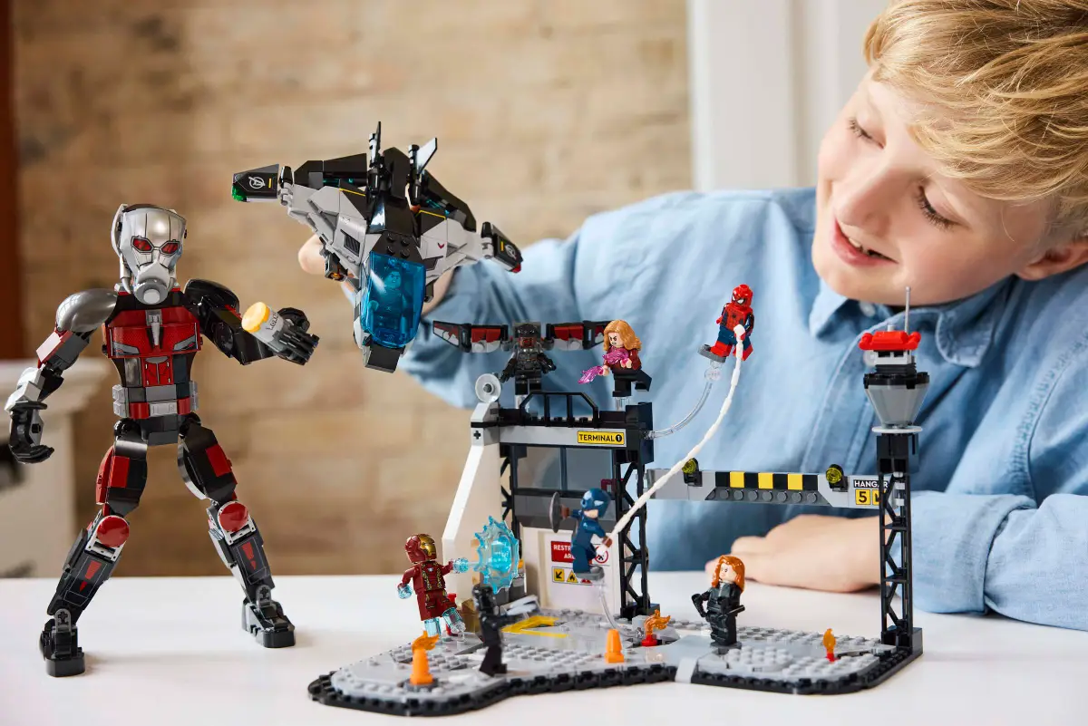 Lego SH Captain America Civil War Battle 76314 - Image 4
