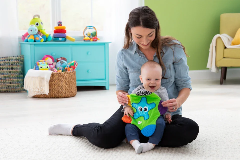 Lamaze Sammy the Starfish Blankie - Image 2