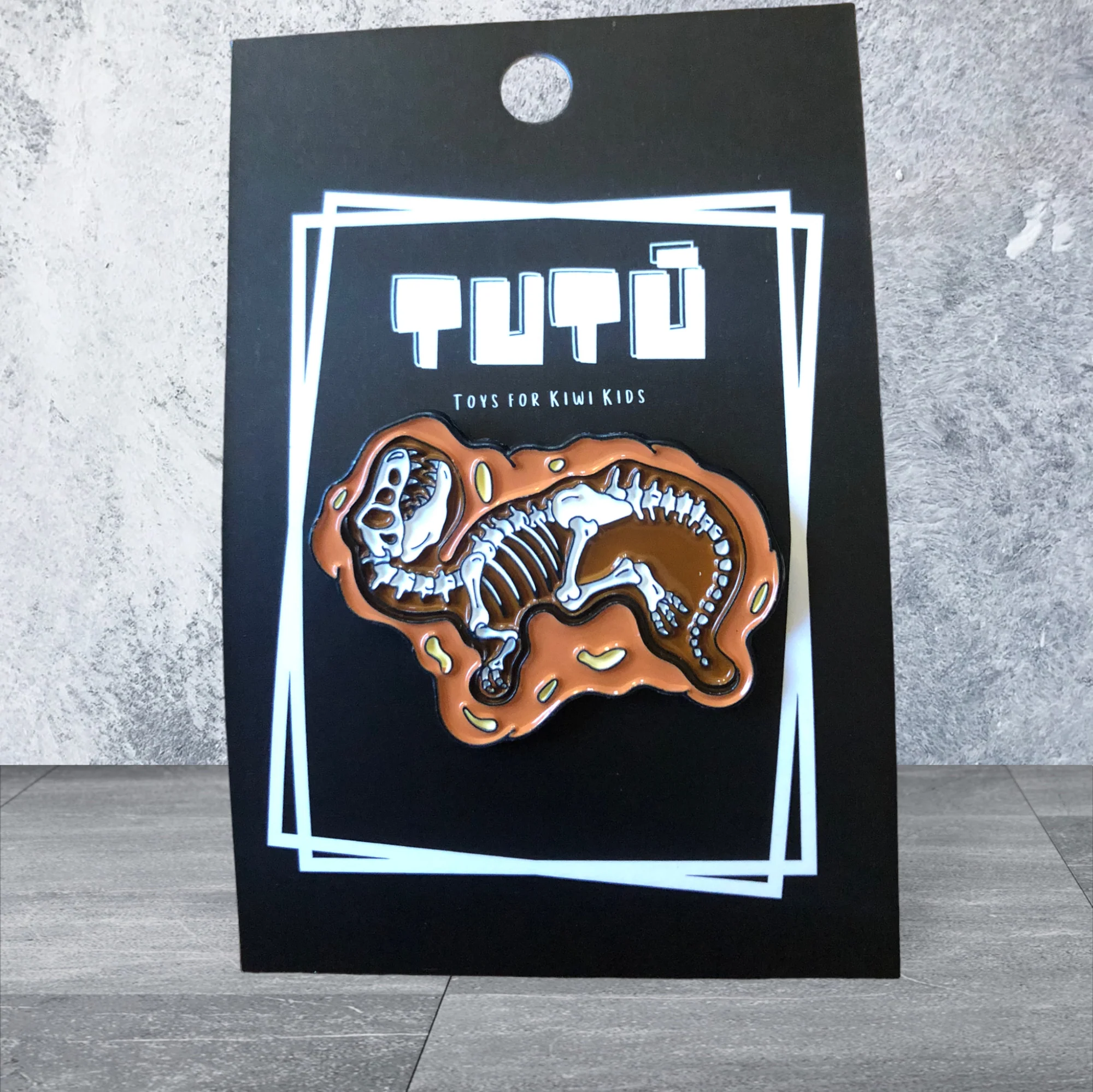 TT Trex Skeleton Pin